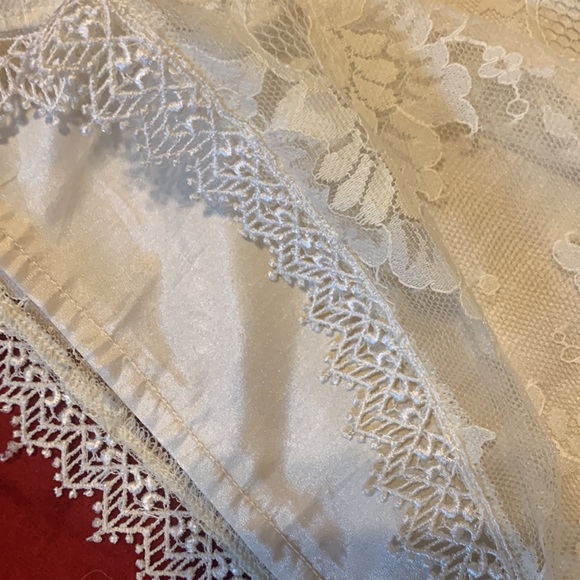 Vintage 90s Vi Niece Ivory Sheer Lace with Lining Knee Length Shorts Size Medium - Picture 8 of 8